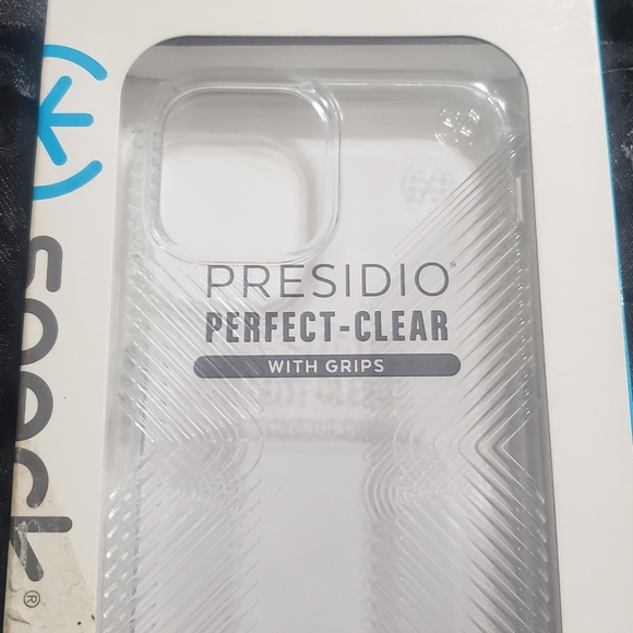 Speck Presidio Perfect-Clear w/Grips iPhone 6.1" (2020) NIB - Picture 4 of 7